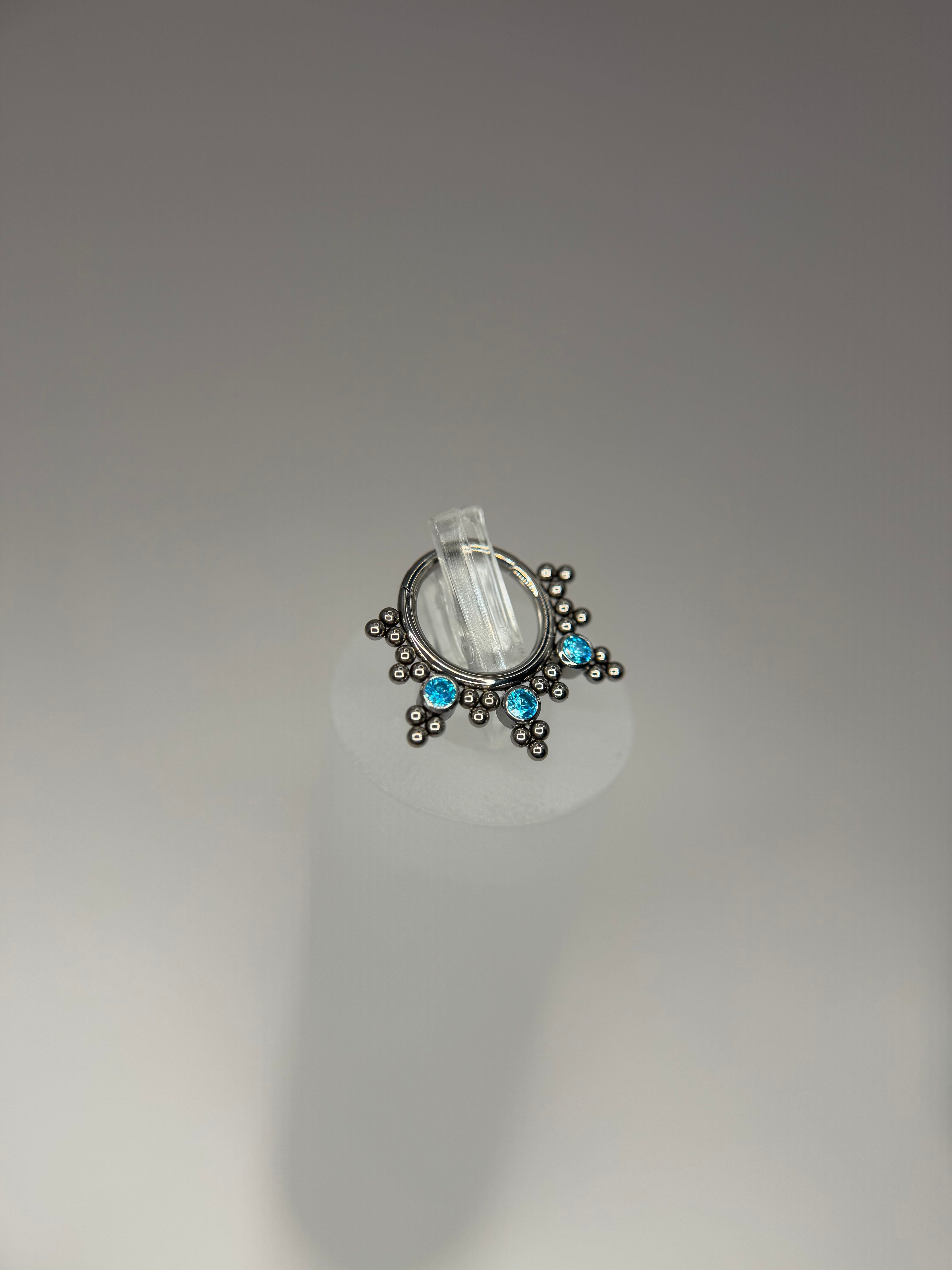 Argola clicker segmento indiano azul