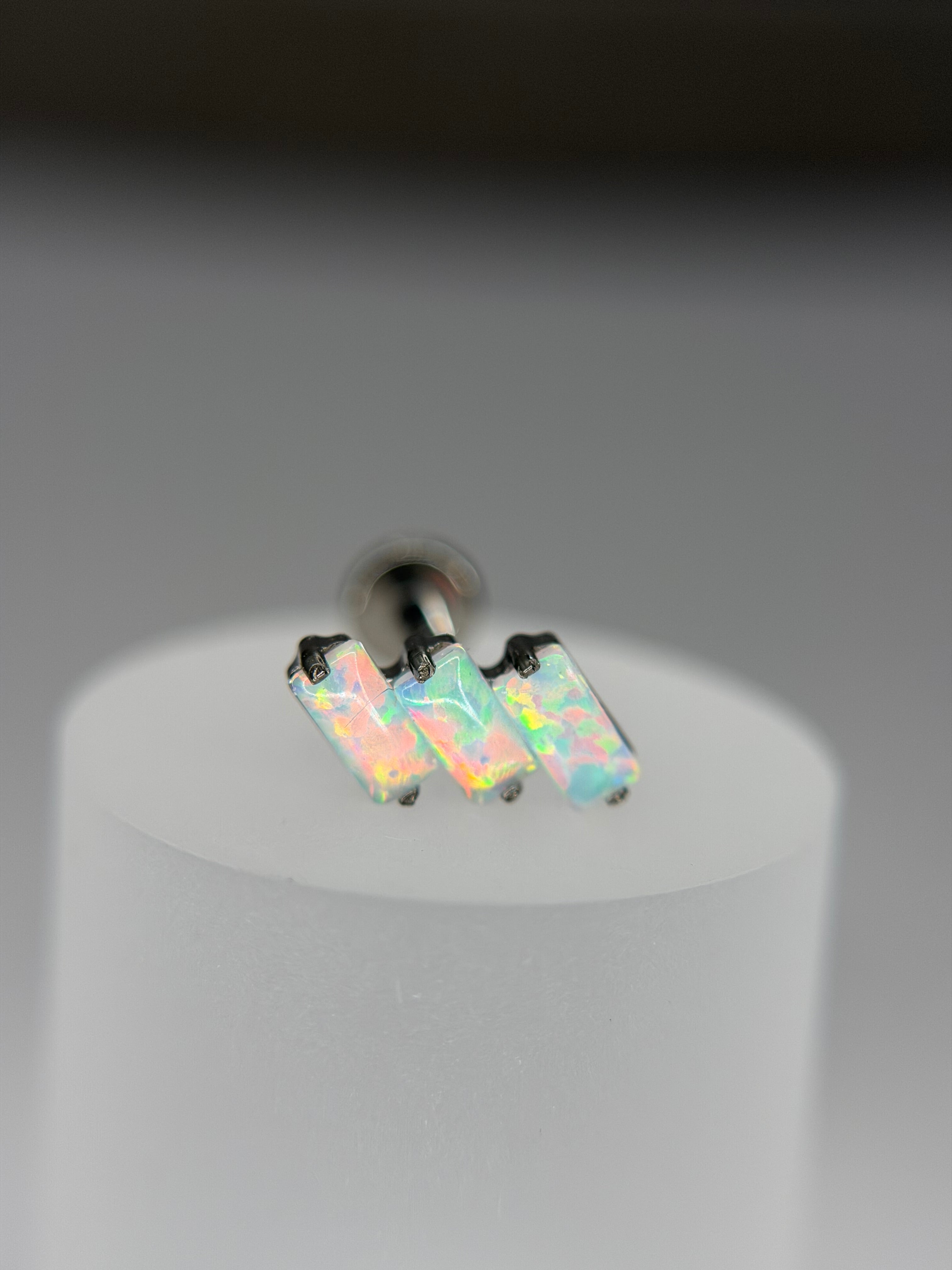 Labret Titanio cluster  Aurora Pearl
