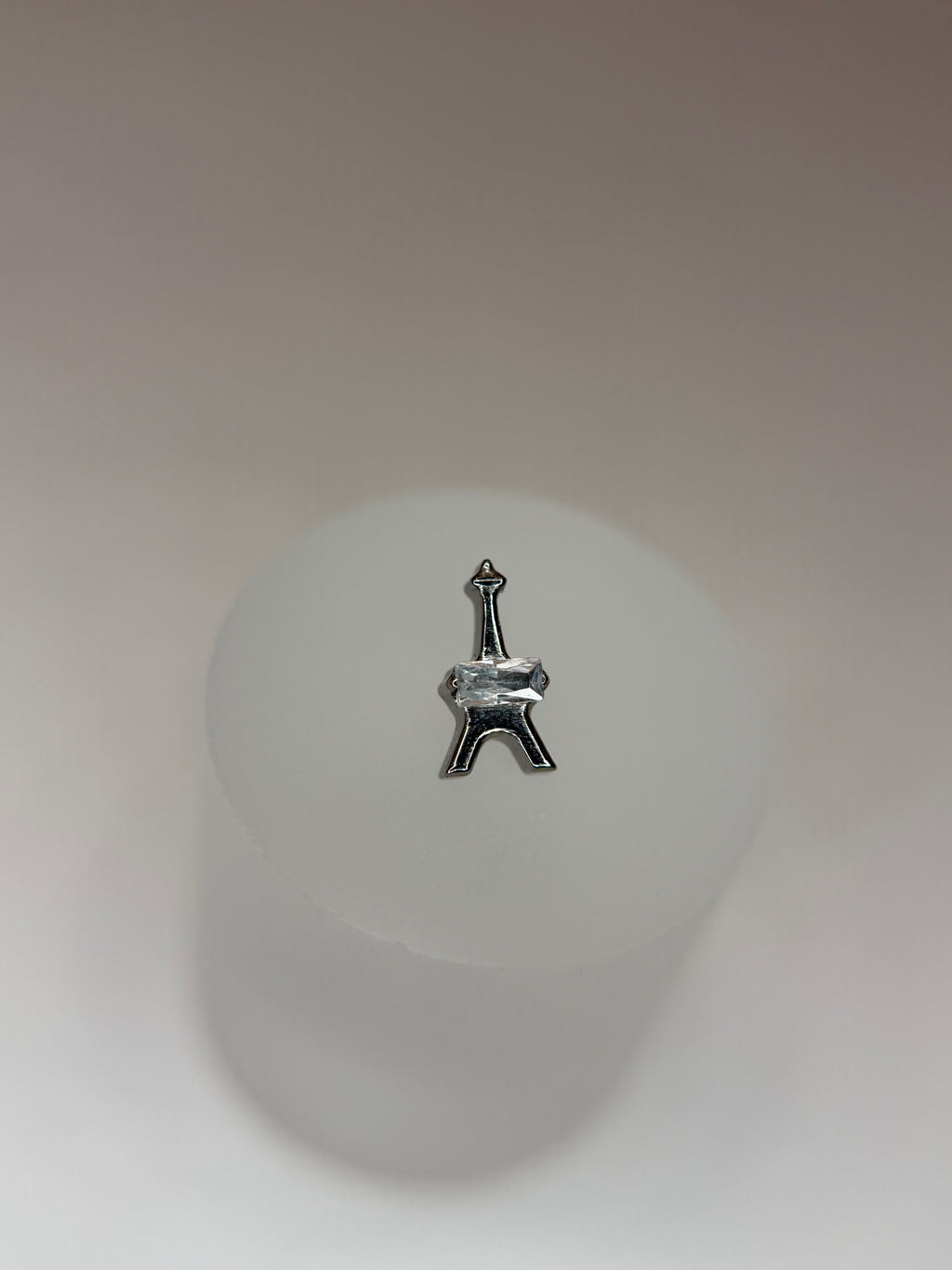 Labret Titânio Torre Eiffel