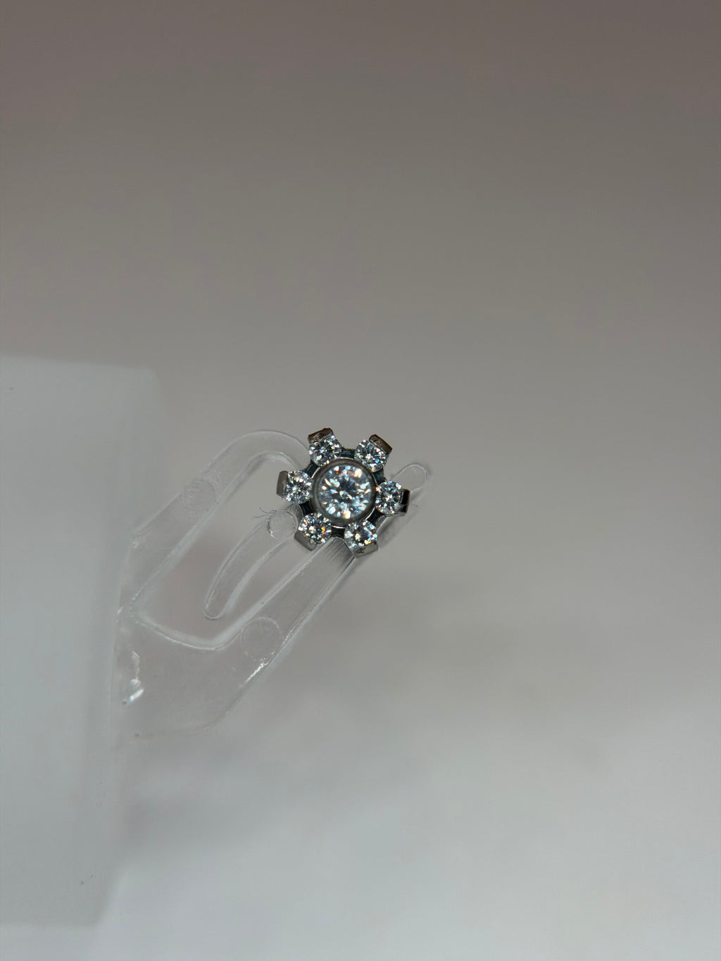 Labret flor pedras cravejado
