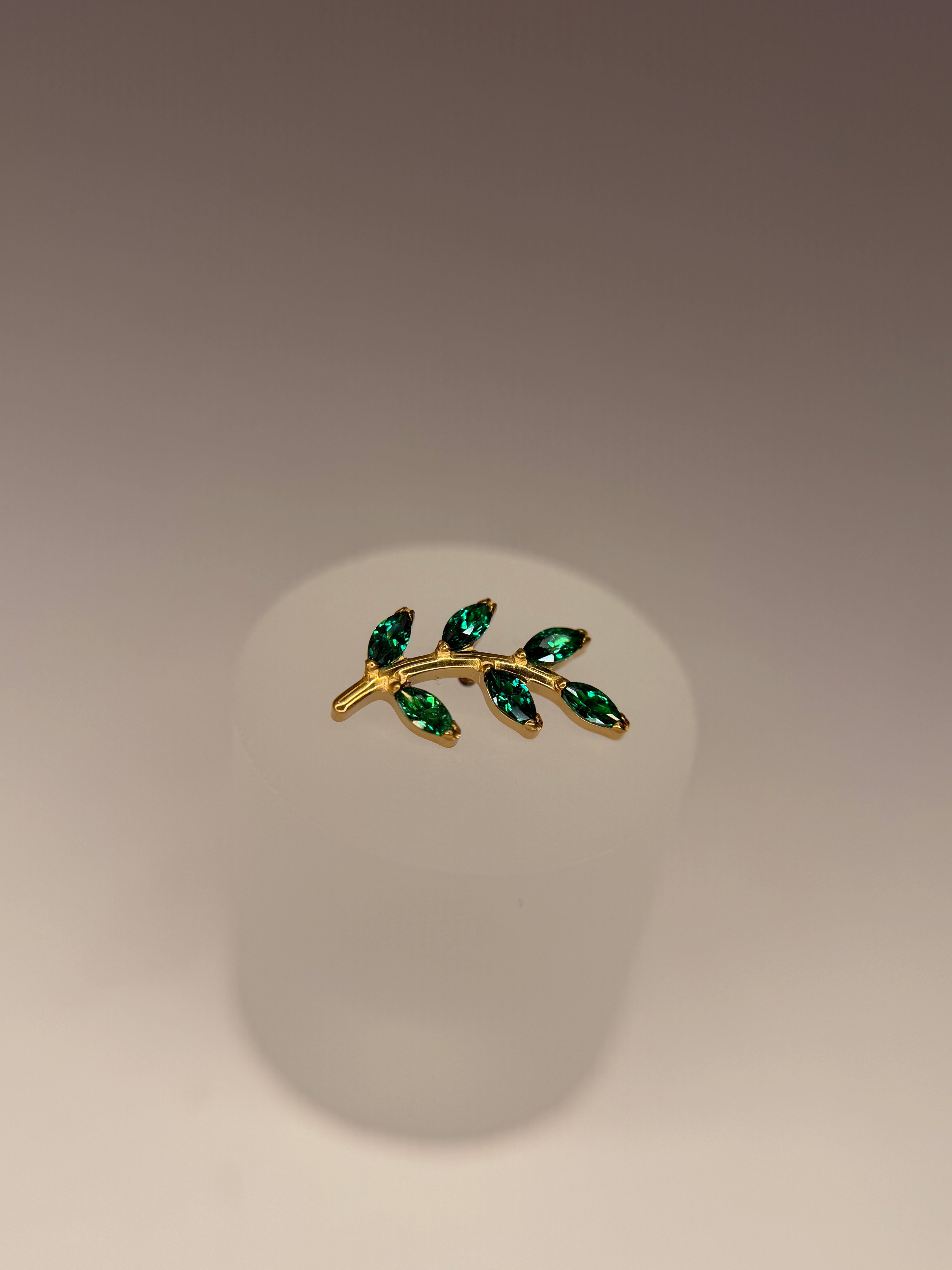 Labret Titânio Cluster Galhos cravejado
