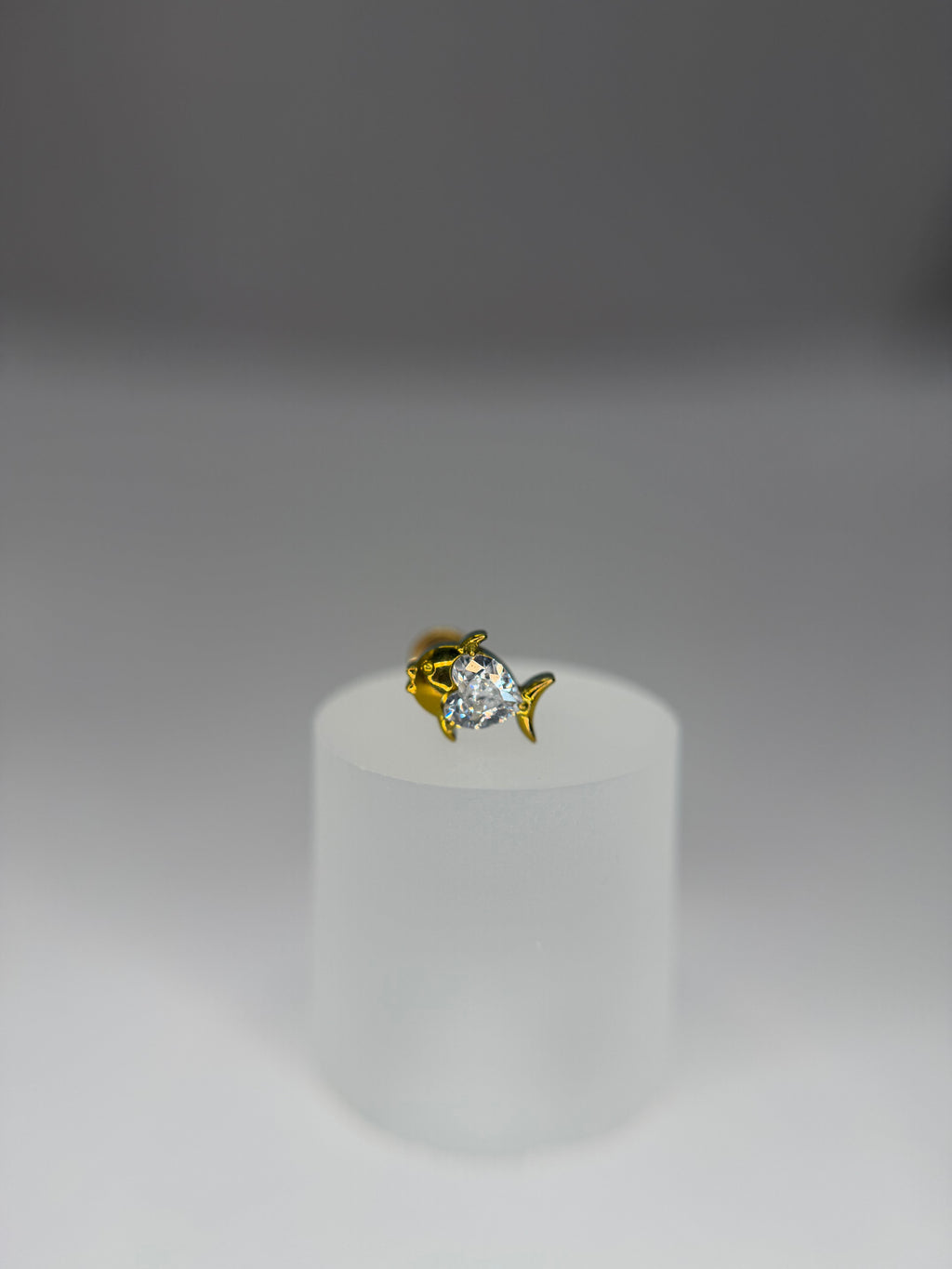 Labret Titânio Peixinho cravejado