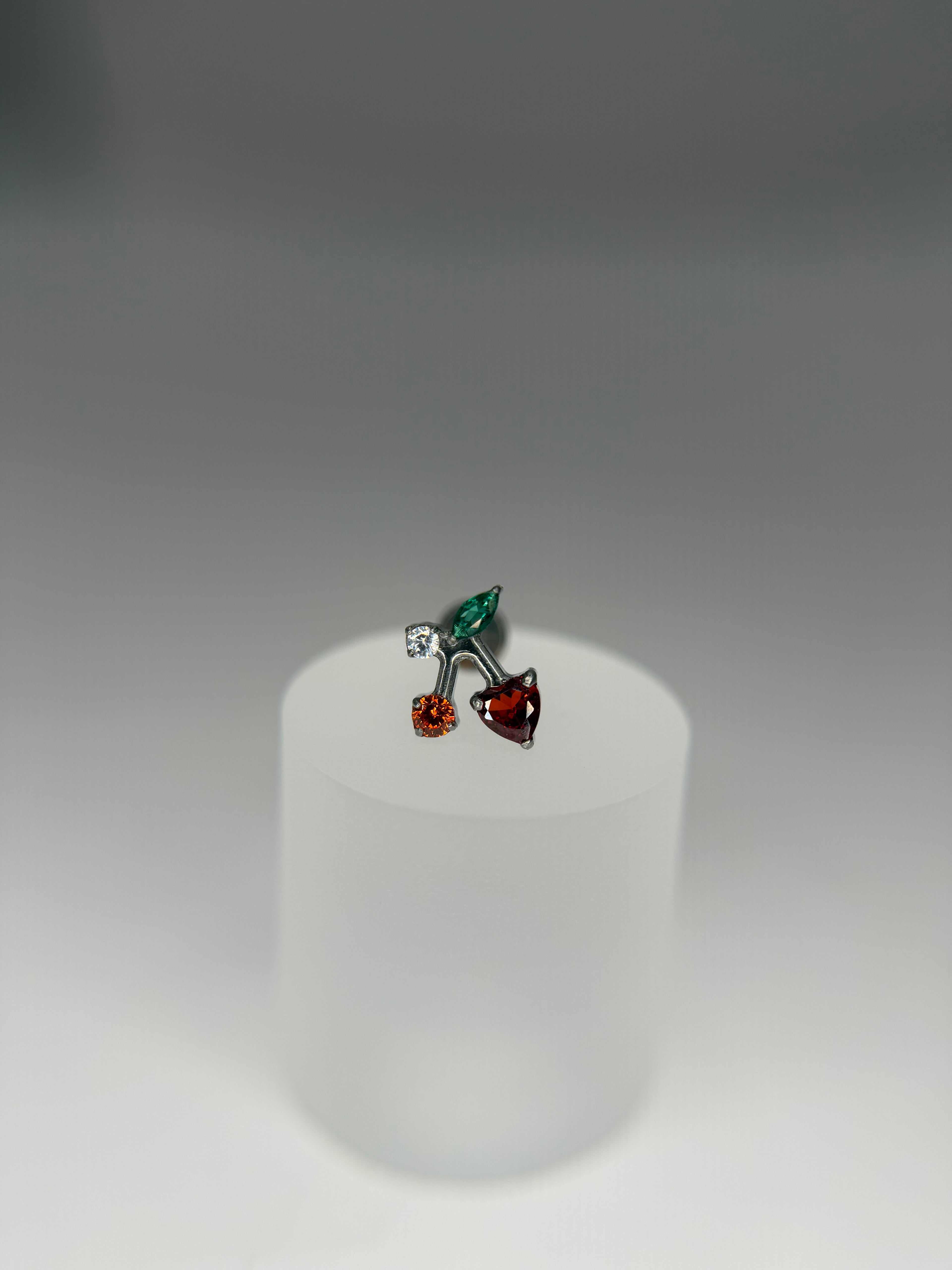 Labret Titânio Cereja cravejado