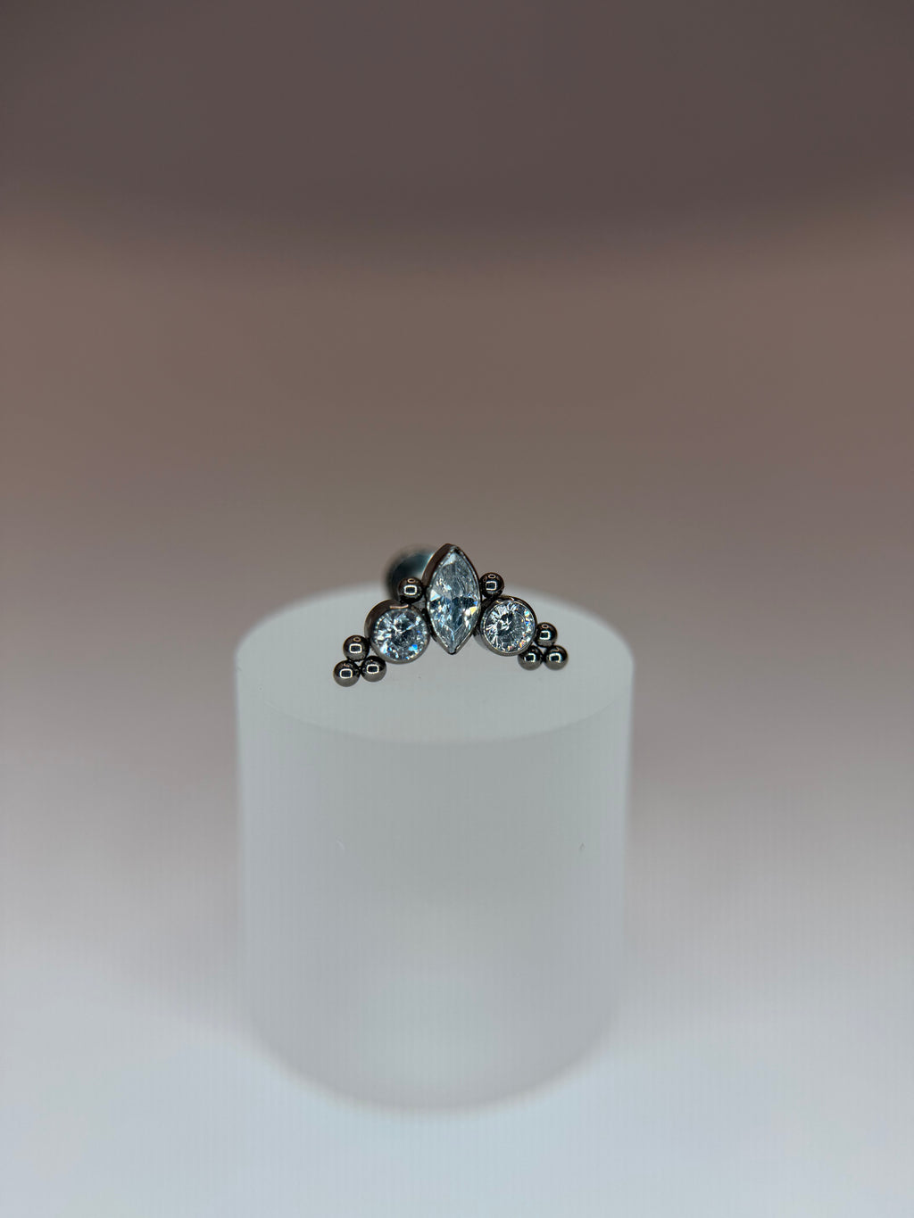 Labret Titânio Cluster (medio)