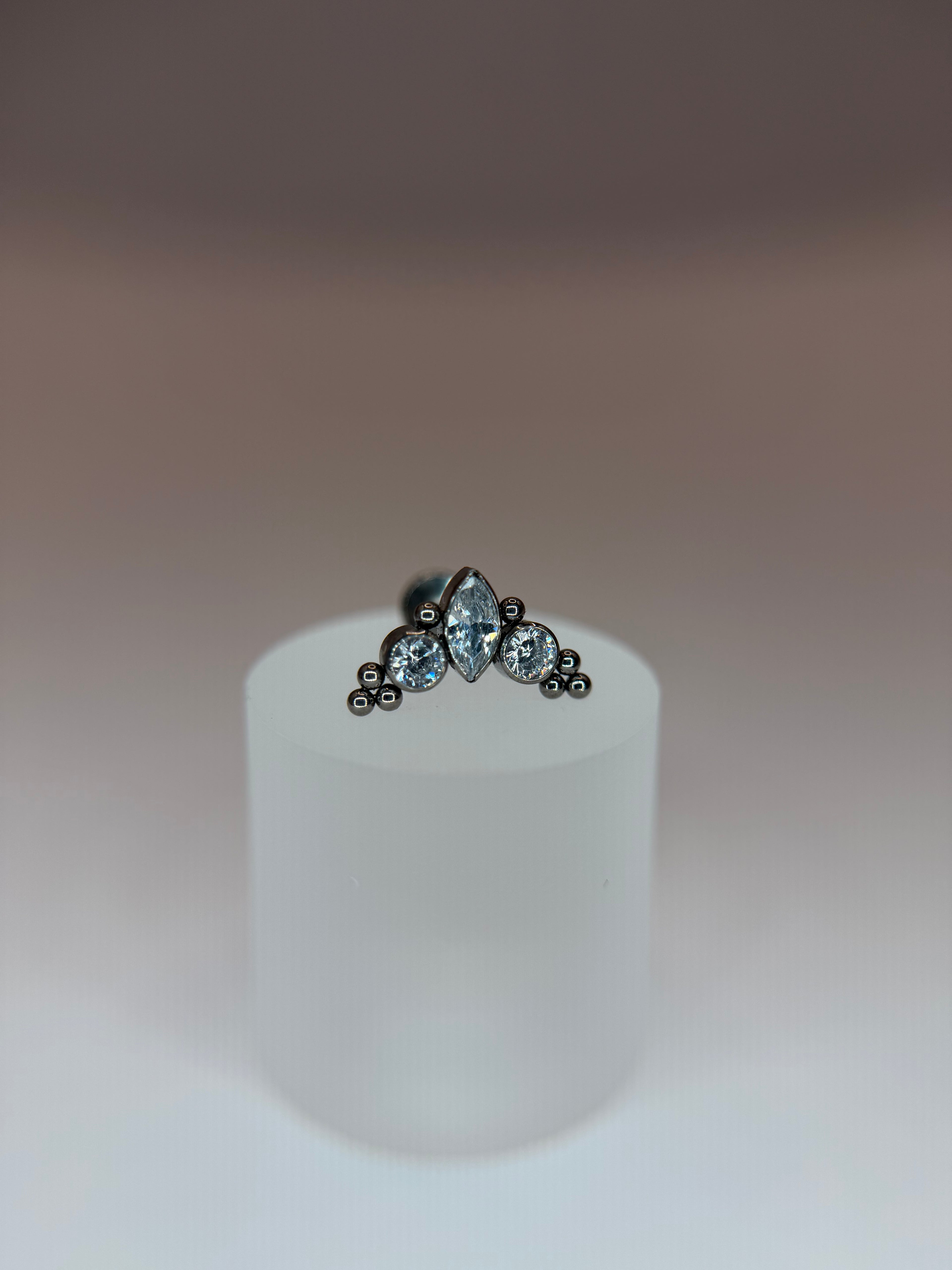 Labret Titânio Cluster (medio)