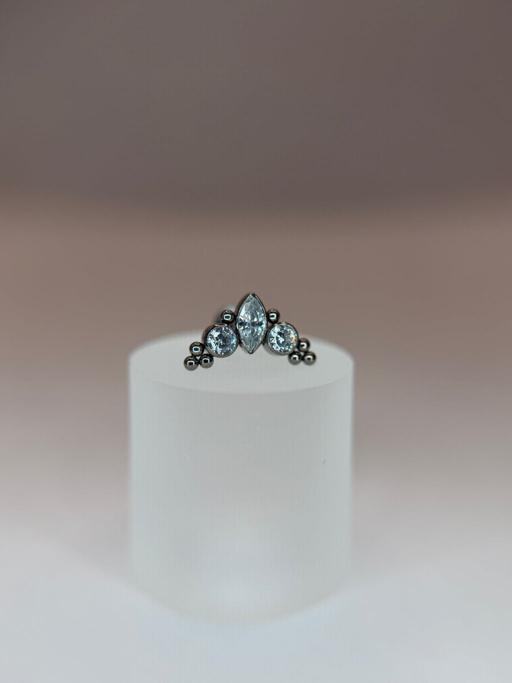Labret Titânio Cluster (medio)