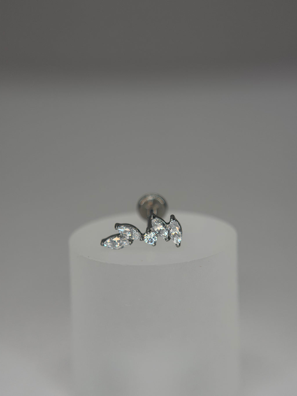 Labret Cluster NAVETTES